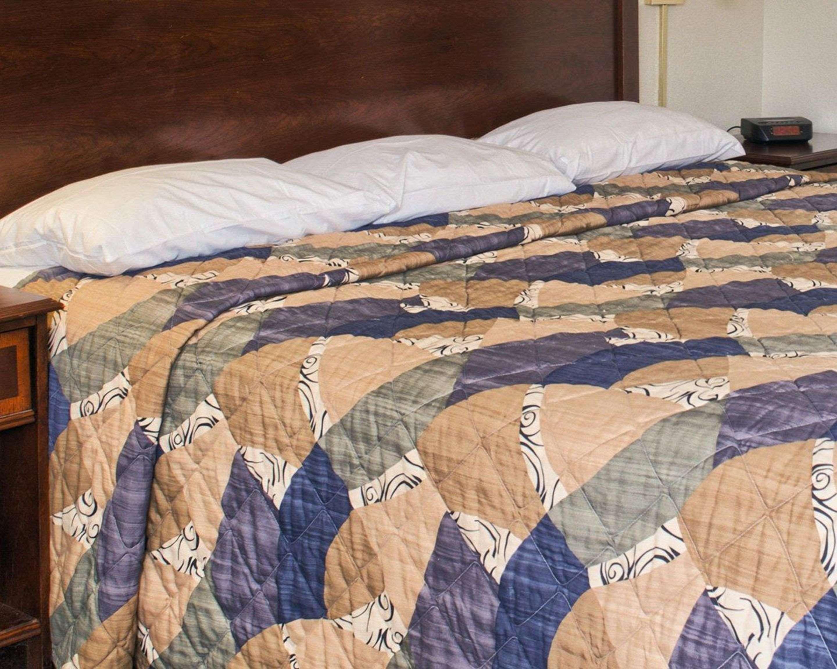 Rodeway Richmond Hotel 2*