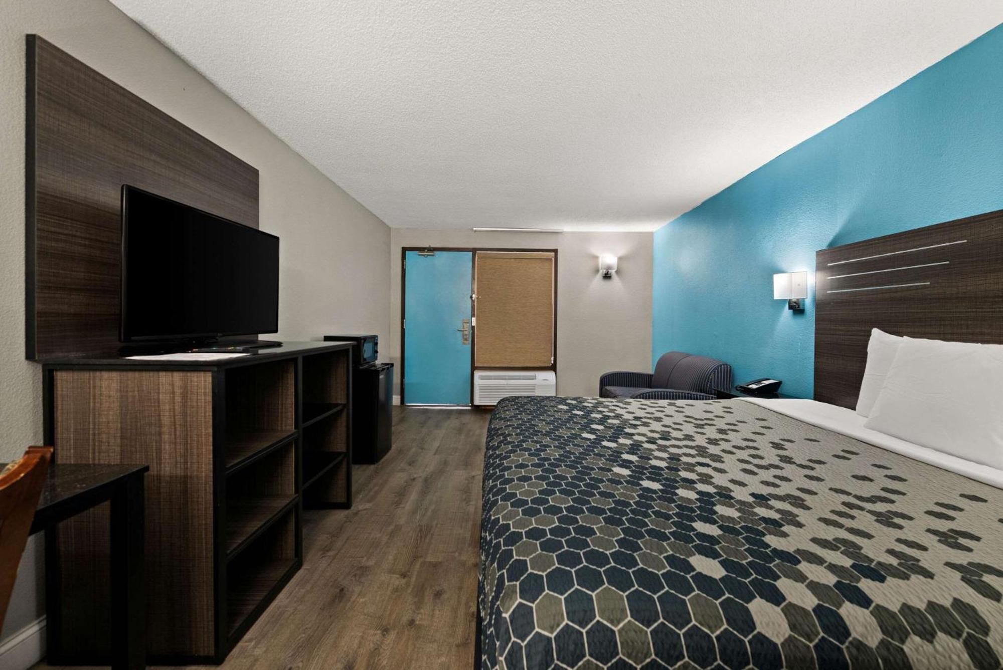 Rodeway Richmond 2*
