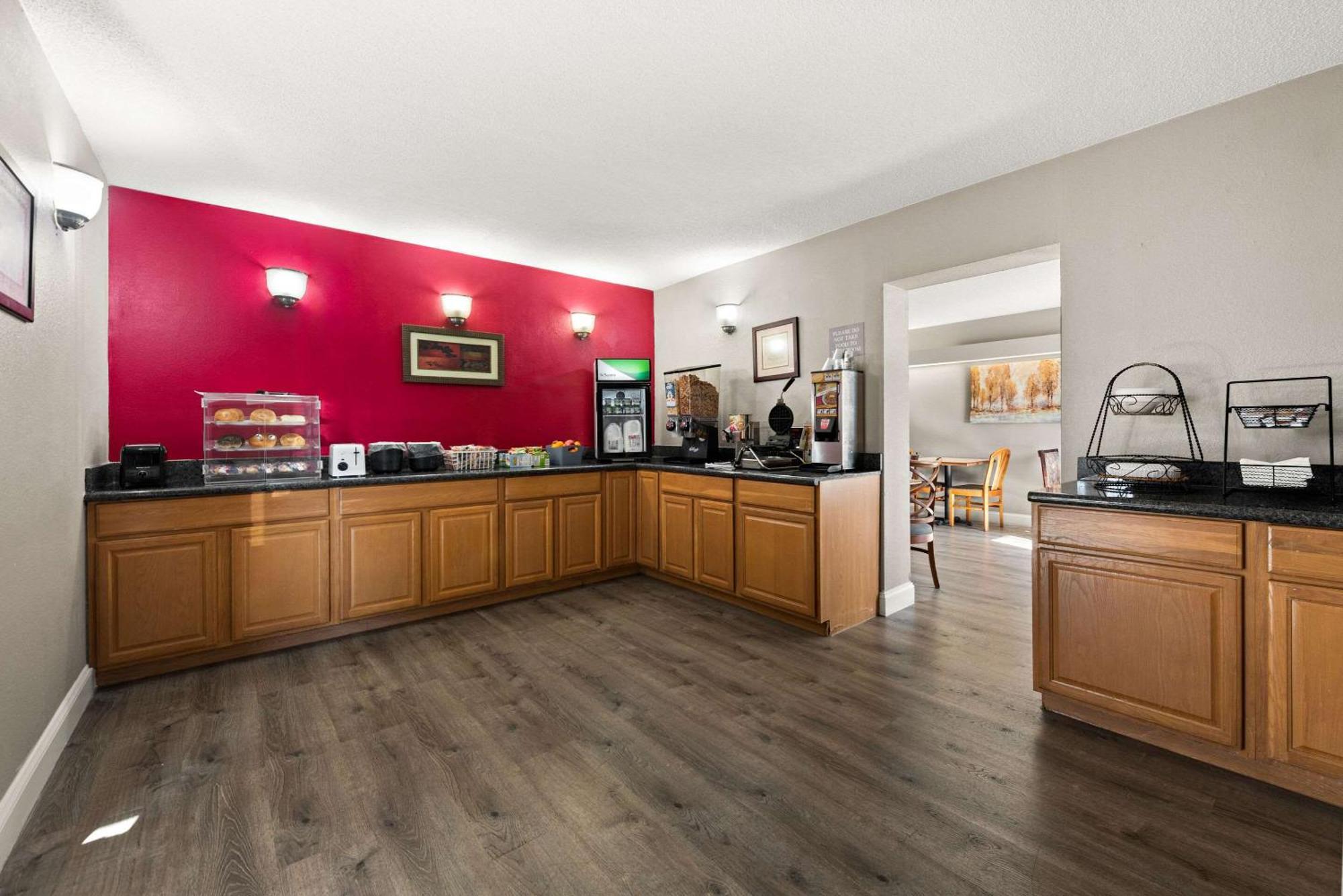 Rodeway Richmond Hotel Henrico
